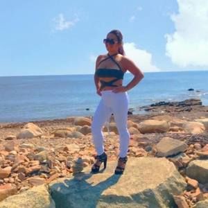 Meet your Posher, Casey